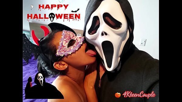️ HALLOWEEN: THE BEST VIDEO! GHOSTFACE RECEBE UM BOQUETE